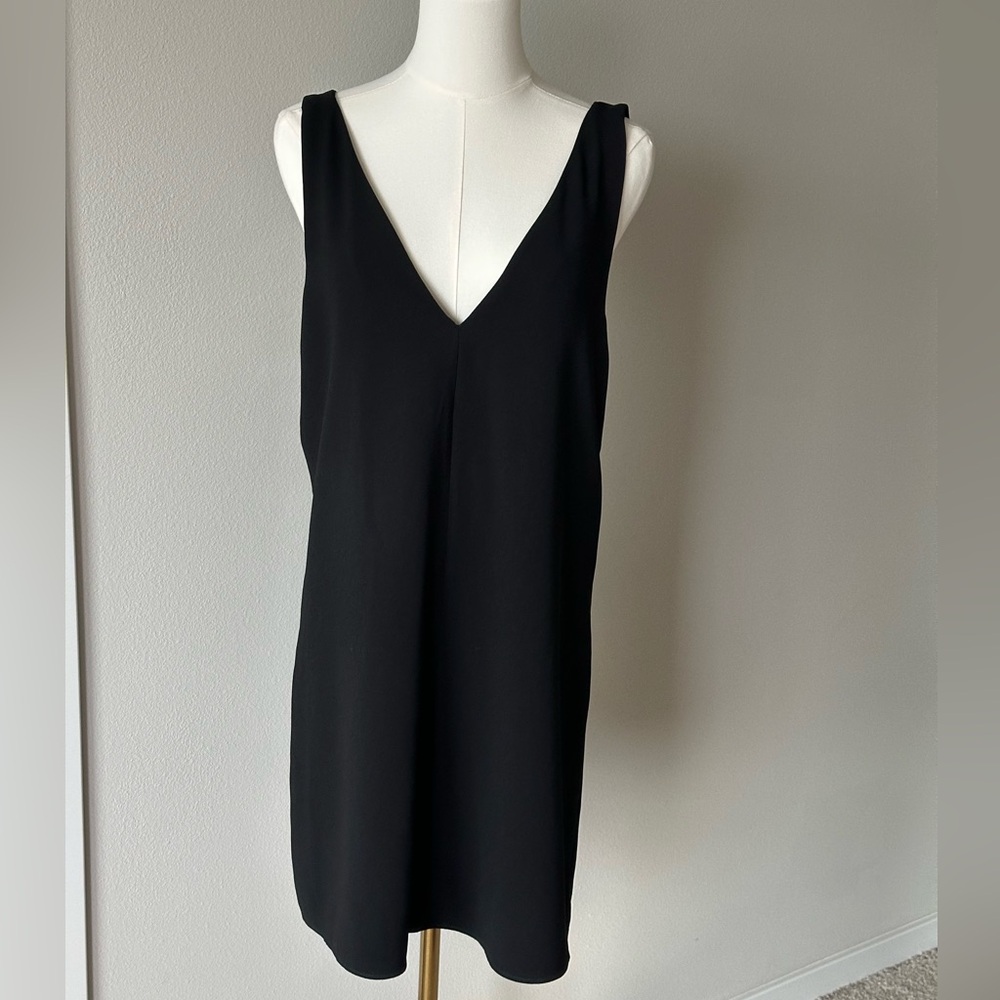 Chic Zara Black Backless Mini Dress with Blue and White Embellishments-L - Picture 3 of 12